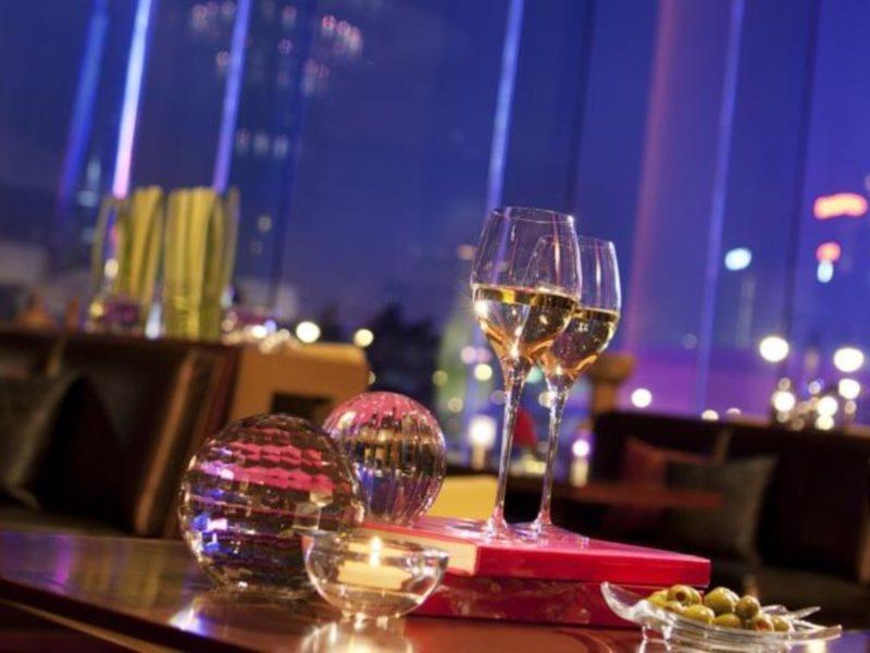 הונג קונג Renaissance Kowloon Hotel מראה חיצוני תמונה