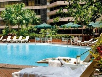 הונג קונג Renaissance Kowloon Hotel מראה חיצוני תמונה
